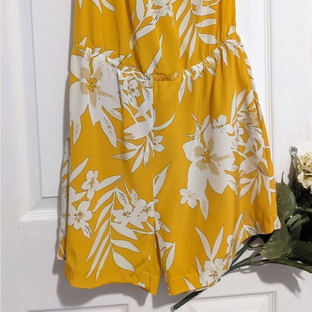 Tucker The One Shoulder Romper Bahama Mamma in Crepe de Chine Silk Floral Print - Picture 3 of 9
